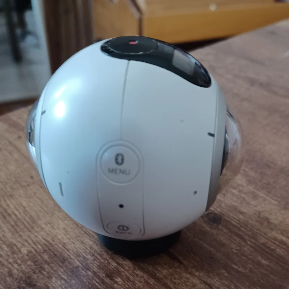 Samsung Gear 360 (Not Tested)